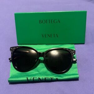 Bottega Veneta Elegant Black Sunglasses